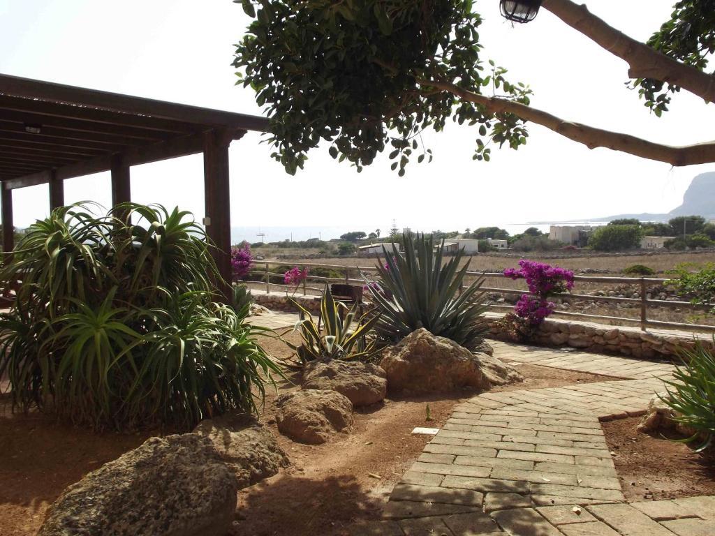 Il Giardino Delle Aloe Guest House Favignana Room photo